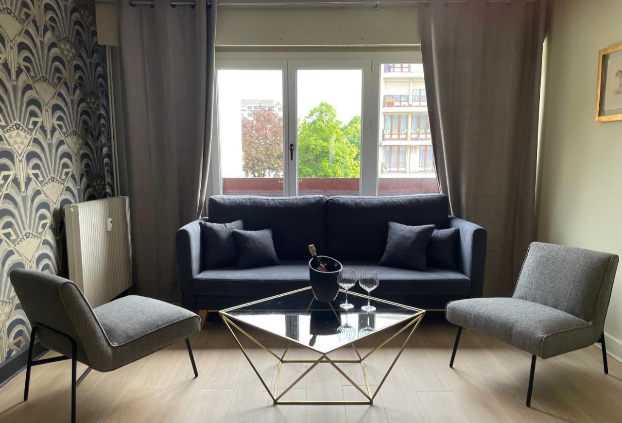 Appartement De Charme Au Pied De La Basilique Saint Remi แร็งส์ ภายนอก รูปภาพ